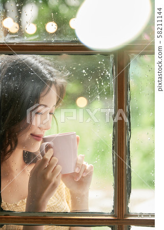 Female Lifestyle Female Lifestyle 58211144