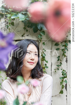 Women beauty Women beauty 58211334