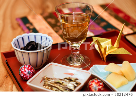 Plum wine and three types of celebration 58212476