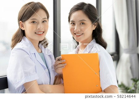 Female medical nurse 58214644