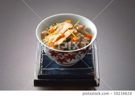 燒酒,米飯,秋味米飯,松茸蘑菇,豪華米飯,日本料理,日本料理 燒酒,米飯,秋味米飯,松茸蘑菇,豪華米飯,日本料理,日本料理 58216628