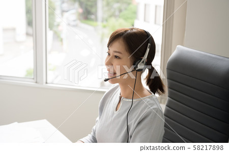 女性肖像 58217898