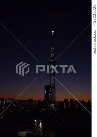 東京天空樹和富士山 東京天空樹和富士山 58220320