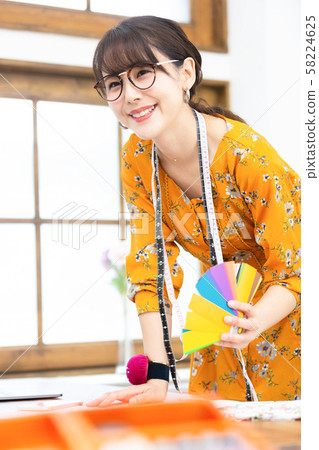 Fashion designer female Fashion designer female 58224625