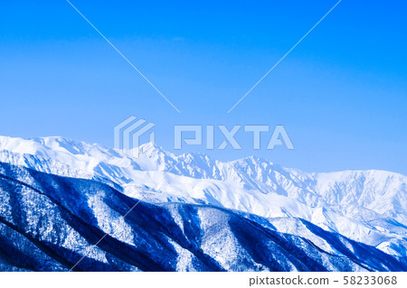 從大町市宮根山看北阿爾卑斯山和白馬山 從大町市宮根山看北阿爾卑斯山和白馬山 58233068