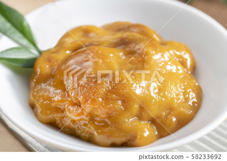 Sea urchin salted 58233692