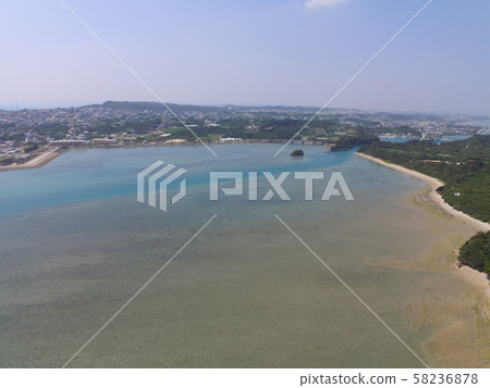 Drone aerial view from Okinawa Island to Okinawa Main Island (Uruma City, Okinawa Prefecture) Drone aerial view from Okinawa Island to Okinawa Main Island (Uruma City, Okinawa Prefecture) 58236878