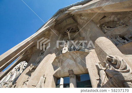 World Heritage Sakurada Familia 58237170