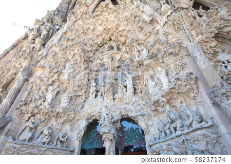 World Heritage Sakurada Familia 58237174