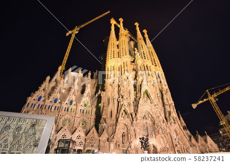 Spain Sakurada Familia night view 58237241