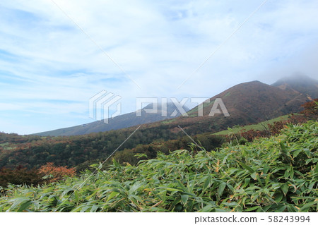 Asahi dake seen from the middle Okura ridge Nasu Asahi dake seen from the middle Okura ridge Nasu 58243994