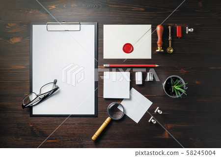 Blank corporate stationery 58245004