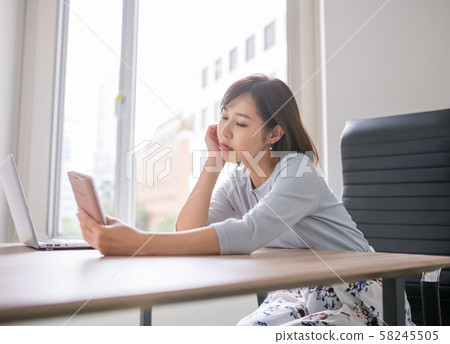 Female portrait 58245505