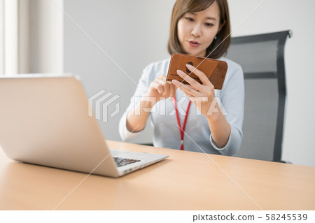 Female portrait 58245539