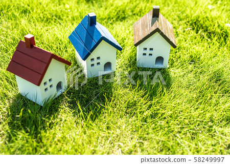 Fresh green house image, upper left backlight, clear 58249997