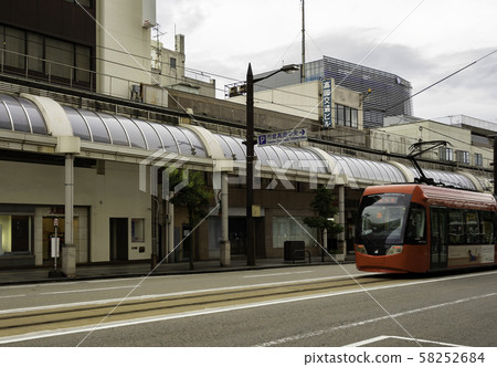 富山縣高岡市站前購物街高jo公園口（北口）JR高岡站 58252684