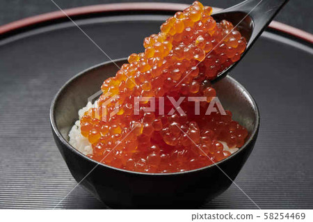 Fresh and delicious salmon roe Fresh and delicious salmon roe 58254469