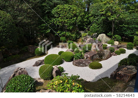 Rinzai sect Myoshinji group Omotoyama / Shohoyama Myoushinji Temple (Kyoto Prefecture) Karisansui Garden White sand 58254643