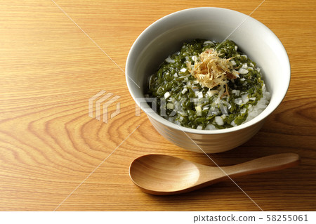 Mebukuro在米飯上 Mebukuro在米飯上 58255061