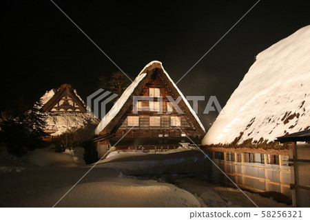 Shirakawa-go gigantic light-up [岐阜縣·白川村] 58256321