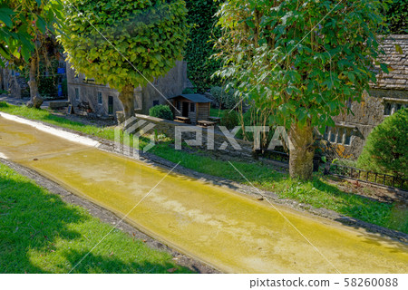 Famous Model Village in Bourton on the Water - UK 58260088