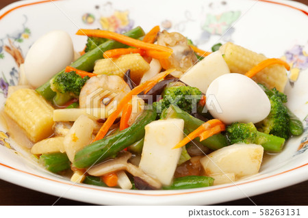 Seafood Chinese style boiled horse 58263131
