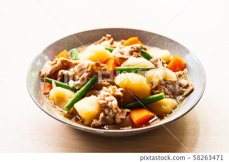 Pork belly potato 58263471