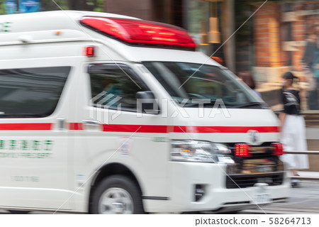 救護車 58264713