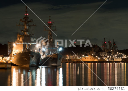 橫須賀軍事港口夜景 58274581