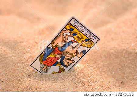 Tarot card (cup knight) Tarot card (cup knight) 58276132
