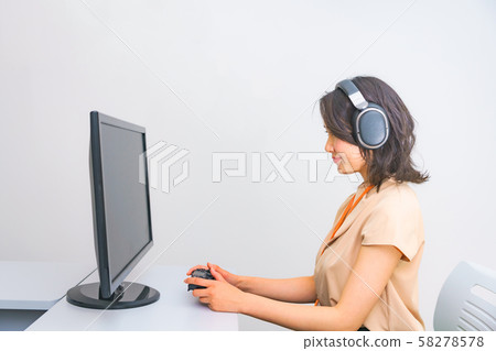 Image of e-sports: A scene where female professional gamers train for a network game tournament Image of e-sports: A scene where female professional gamers train for a network game tournament 58278578