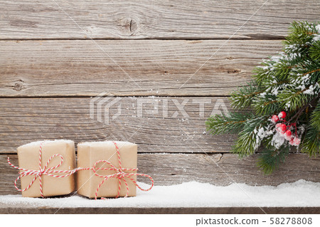 Christmas gift boxes and xmas fir tree Christmas gift boxes and xmas fir tree 58278808