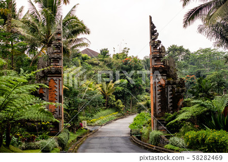 A Candi Bentar Archway in Bali, Indonesia A Candi Bentar Archway in Bali, Indonesia 58282469