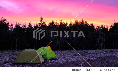 八岳登山:青年小屋帳篷的黃昏 八岳登山:青年小屋帳篷的黃昏 58283378