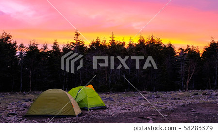 八岳登山:青年小屋帳篷的黃昏 八岳登山:青年小屋帳篷的黃昏 58283379