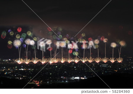 Nagaoka Fireworks (Phoenix Fireworks 2019) 58284360
