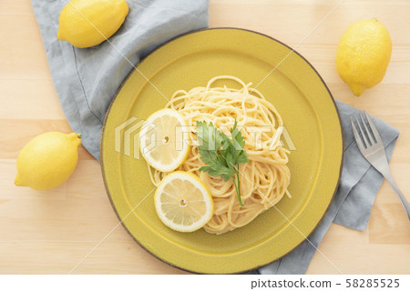 Lemon cream pasta 58285525