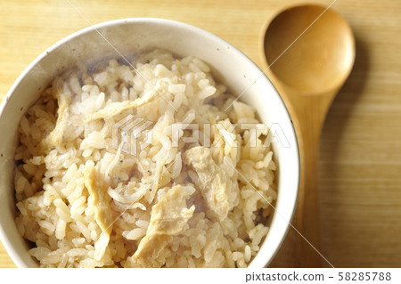 Freshly cooked rice 58285788