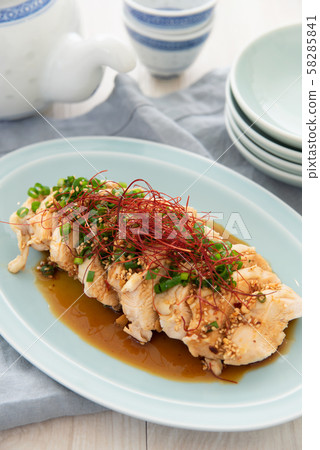 Drooled chicken 58285841