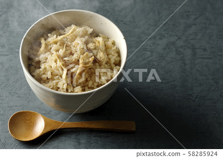 Freshly cooked rice 58285924
