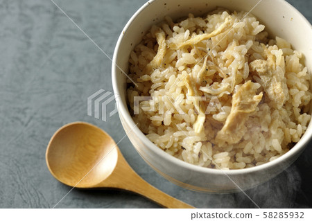 Freshly cooked rice 58285932