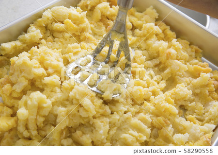Mashed potatoes 58290558