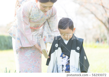 festival day for children of three, five and seven years of age, mother and child, mamma 58293072