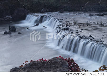 Jiktang Falls with white water streams 58297141
