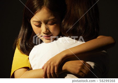 擁抱一個女人 擁抱一個女人 58299168
