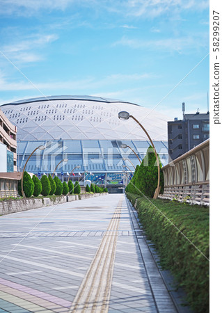 名古屋巨蛋之後的彩虹人行道 58299207