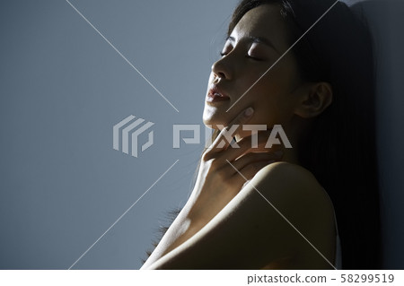 女性美容對比 女性美容對比 58299519