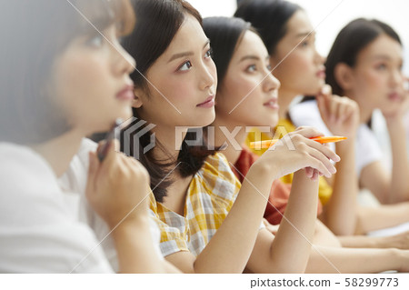 校園生活課 校園生活課 58299773