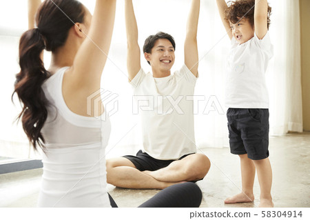 Family Lifestyle Yoga 58304914