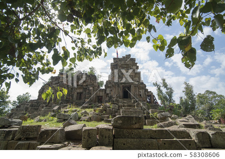 CAMBODIA BATTAMBANG WAT EK PHNOM TEMPLE 58308606